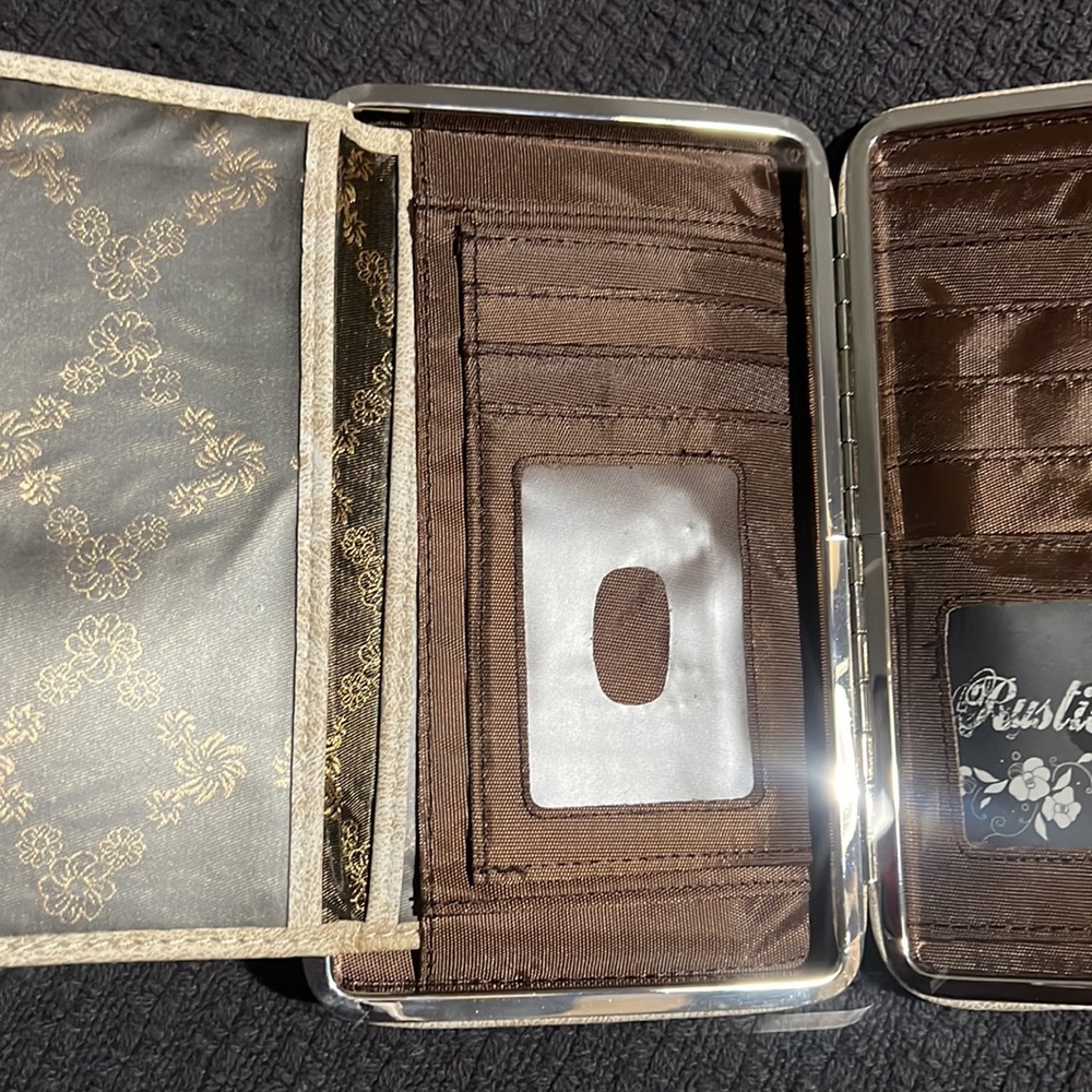 Rustic Coutures Wallet - Picture 3 of 4